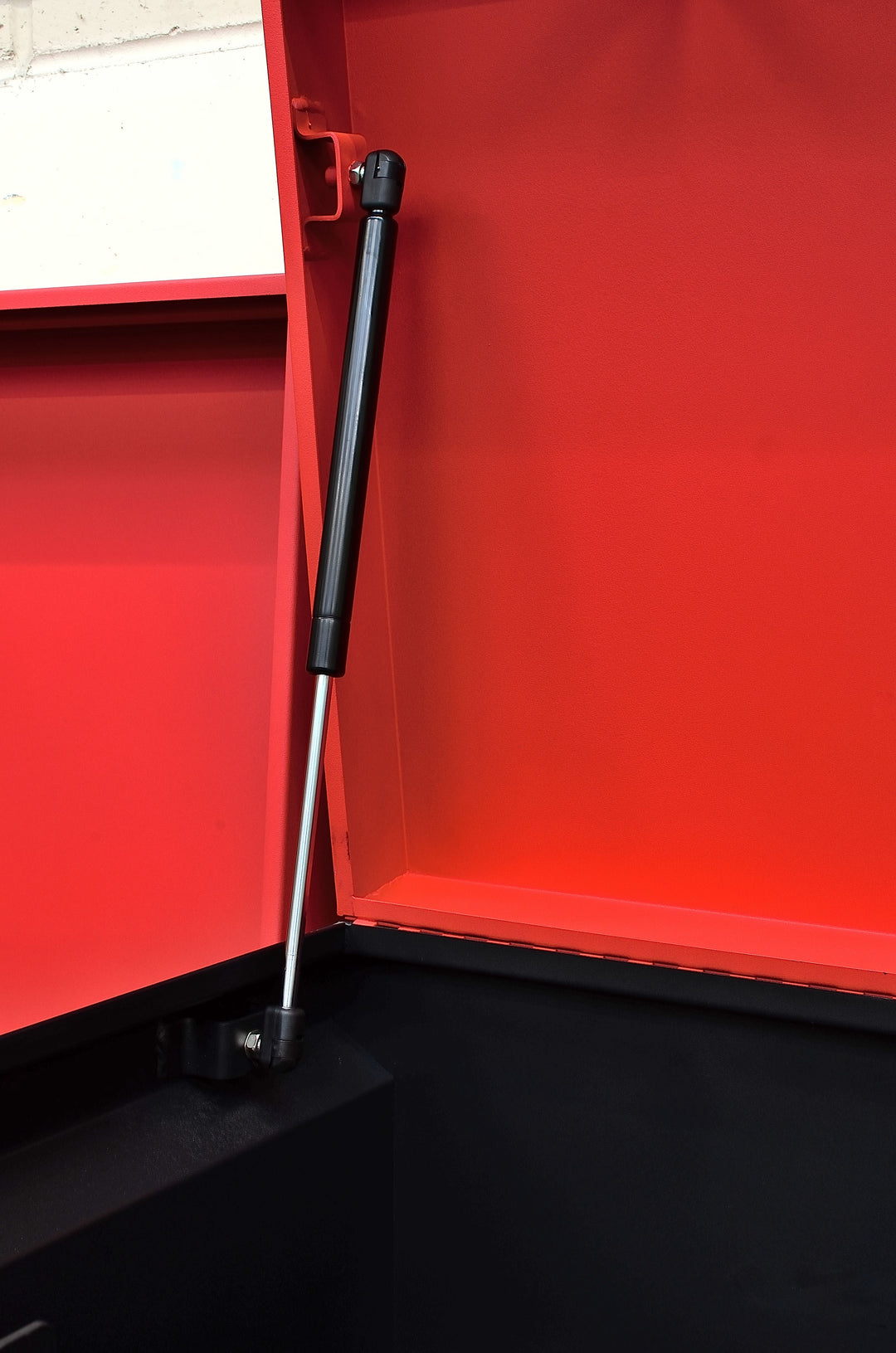 HILKA 32" Van / 42" Site Combination Box