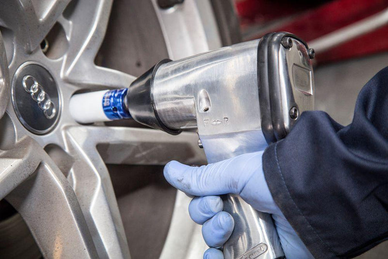 BLUE SPOT TOOLS 1/2" AIR IMPACT GUN - Premium Air Tools from BLUE SPOT - Just £28.99! Shop now at Bargain LAB