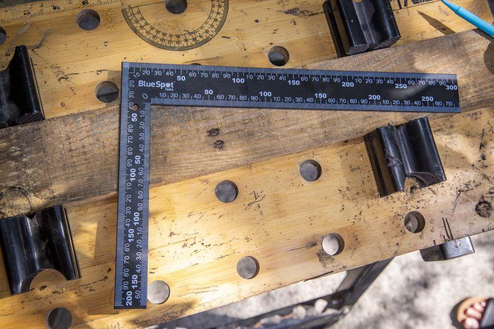 BLUE SPOT TOOLS 300MM X 200MM (12" X 8") FRAMING SQUARE - Premium Hand Tools from BLUE SPOT - Just £6.45! Shop now at Bargain LAB