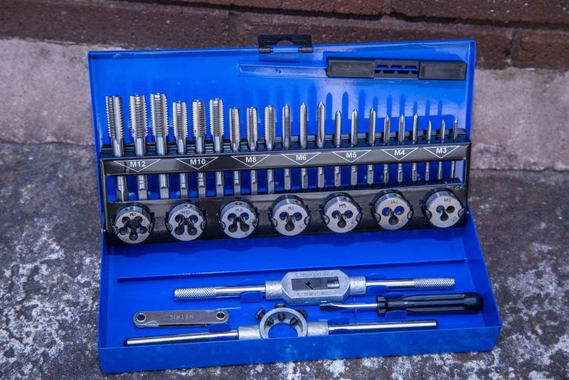 BLUE SPOT TOOLS 32 PCE METRIC TAP AND DIE SET (M3-M12) - Premium Engineering and Metalwork from BLUE SPOT - Just £34.99! Shop now at Bargain LAB