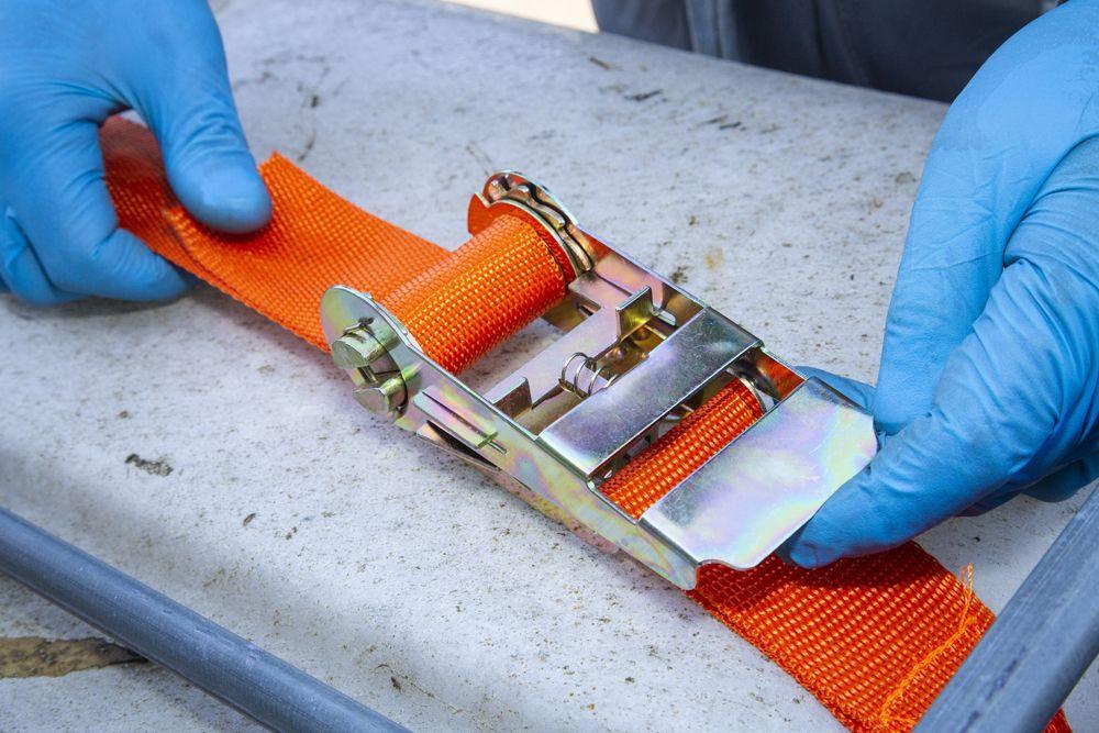 BLUE SPOT TOOLS 7.5M RATCHET TIE DOWN STRAP (50MM X 7.5M/25FT) - Premium Bungees & Tie Downs from BLUE SPOT - Just £11.99! Shop now at Bargain LAB