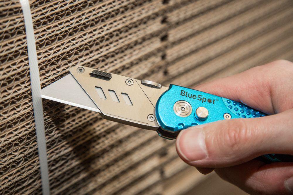 BLUE SPOT TOOLS PROFESSIONAL FOLDING UTILITY KNIFE - Premium Hand Tools from BLUE SPOT - Just £10.49! Shop now at Bargain LAB